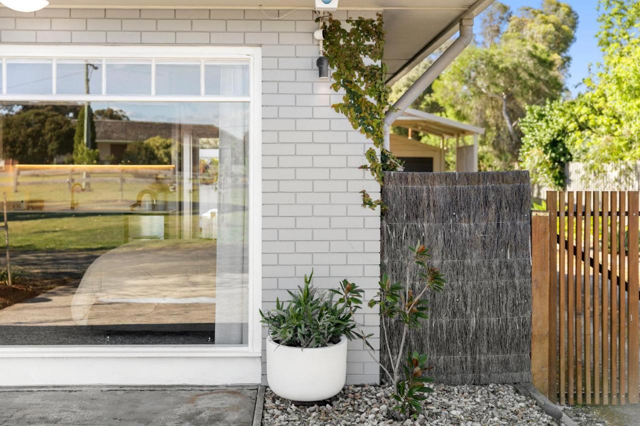 Relaxing Geelong King Studio Hotel Exterior photo
